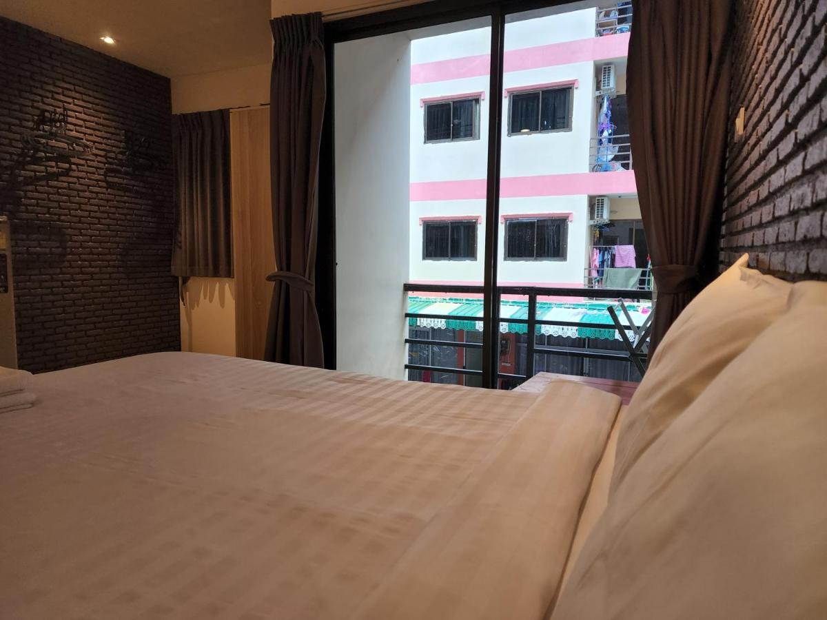Hostel Dfeel House Patong Zewnętrze zdjęcie