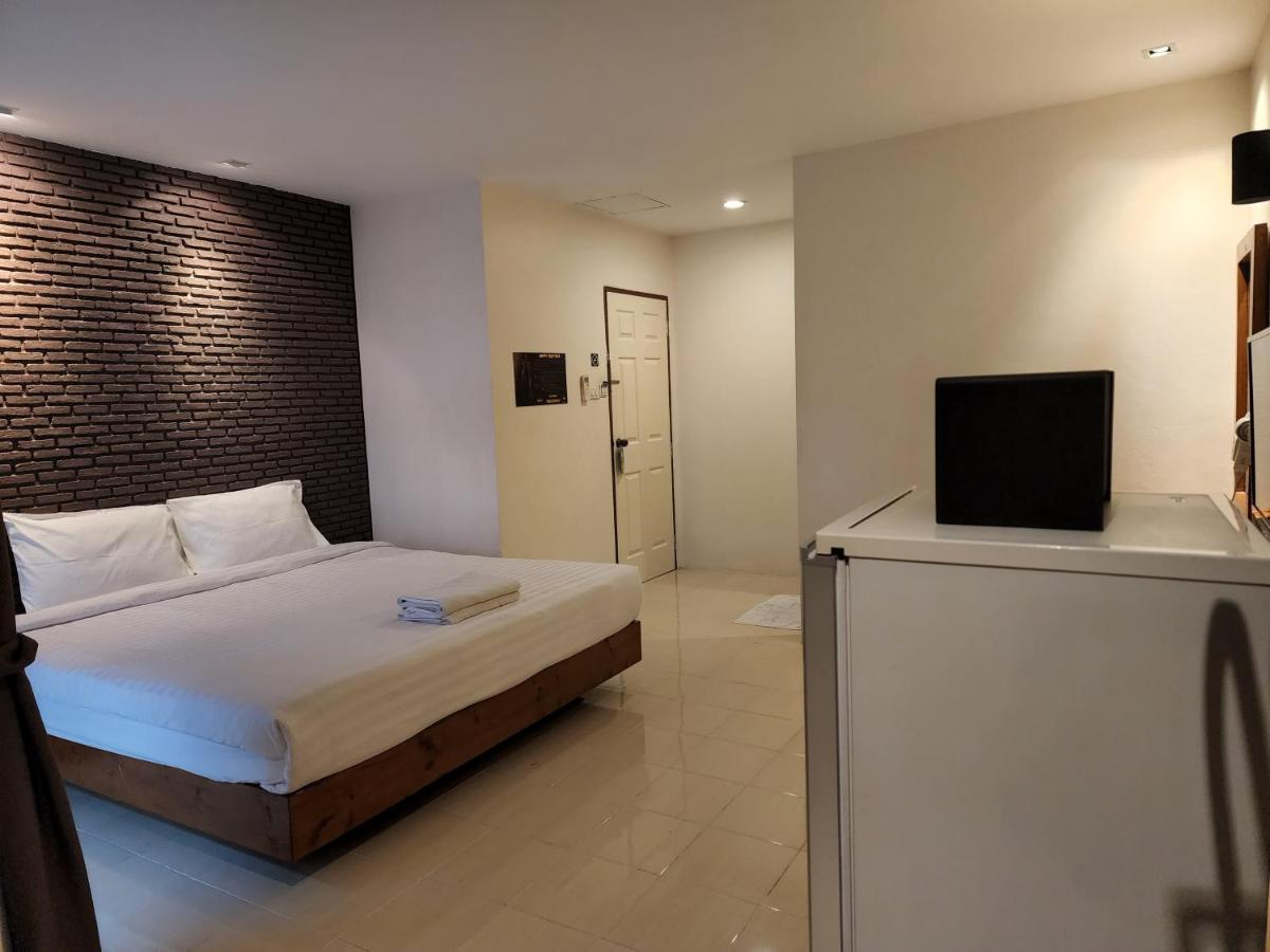 Hostel Dfeel House Patong Zewnętrze zdjęcie